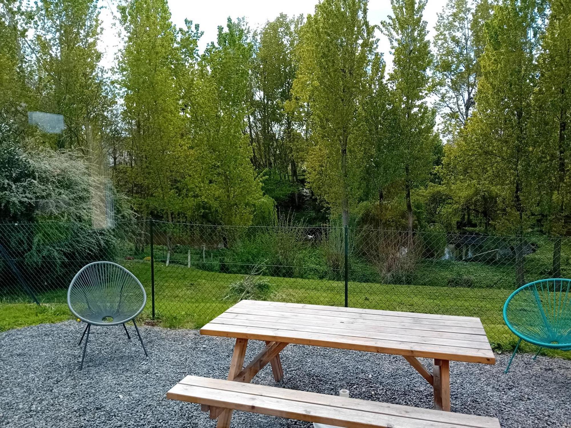 Maison au cœur de la nature Cerisy-la-Foret Extérieur photo